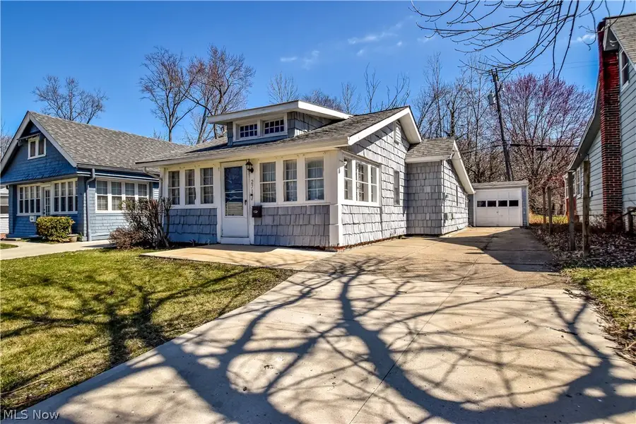 271 E 238 Street, Euclid, OH 44123 - #2