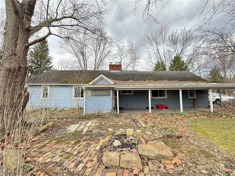 2117 Kinsman Nw Road, North Bloomfield, OH 44450 - #3