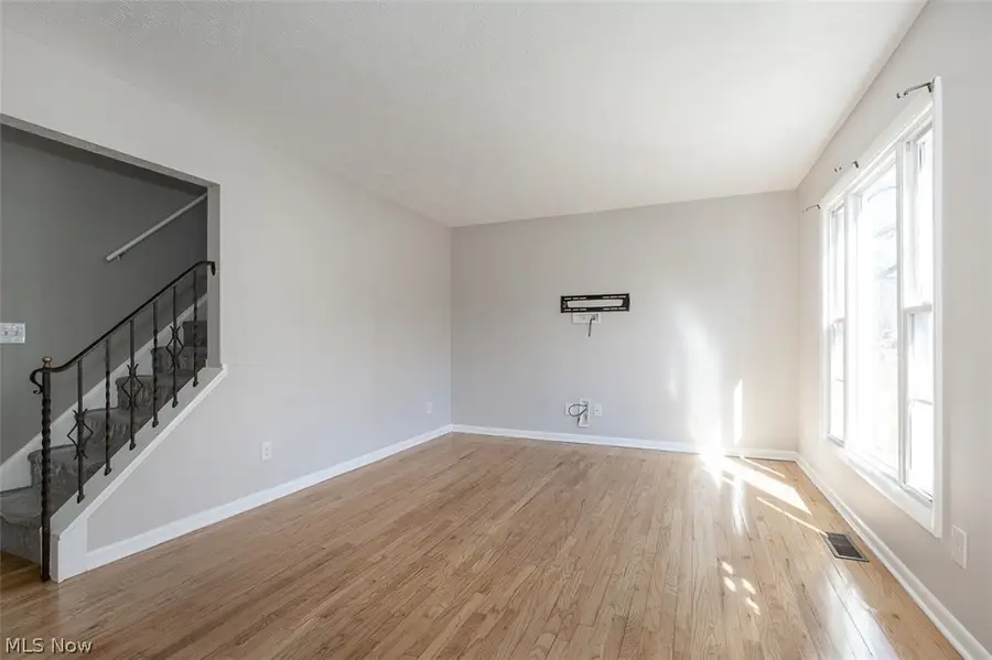 20021 Green Oak Drive, Euclid, OH 44117 - #3