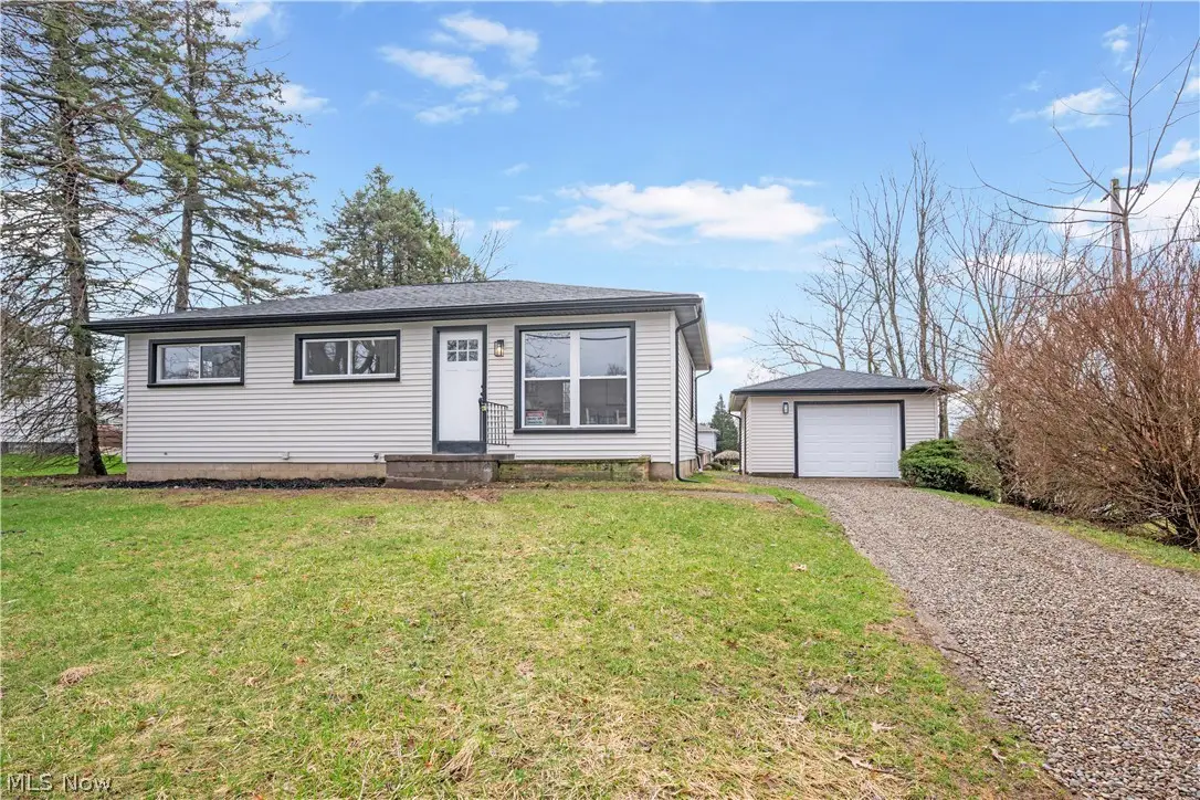 1833 Carlene Sw Avenue, Massillon, OH 44647 - #1