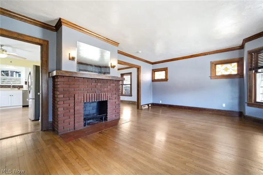 2084 Olive Avenue, Lakewood, OH 44107 - #3