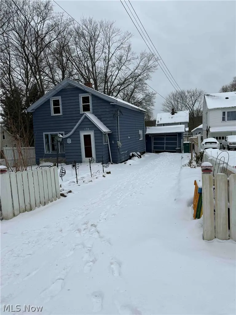 136 Ferris Avenue, Chardon, OH 44024 - #3