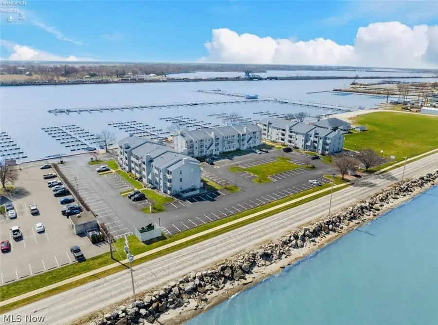 208 Clinton Reef Drive, Port Clinton, OH 43452 - #2