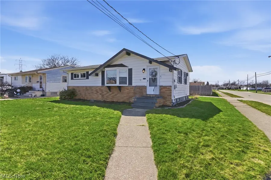 15995 Paulding Boulevard, Brook Park, OH 44142 - #3