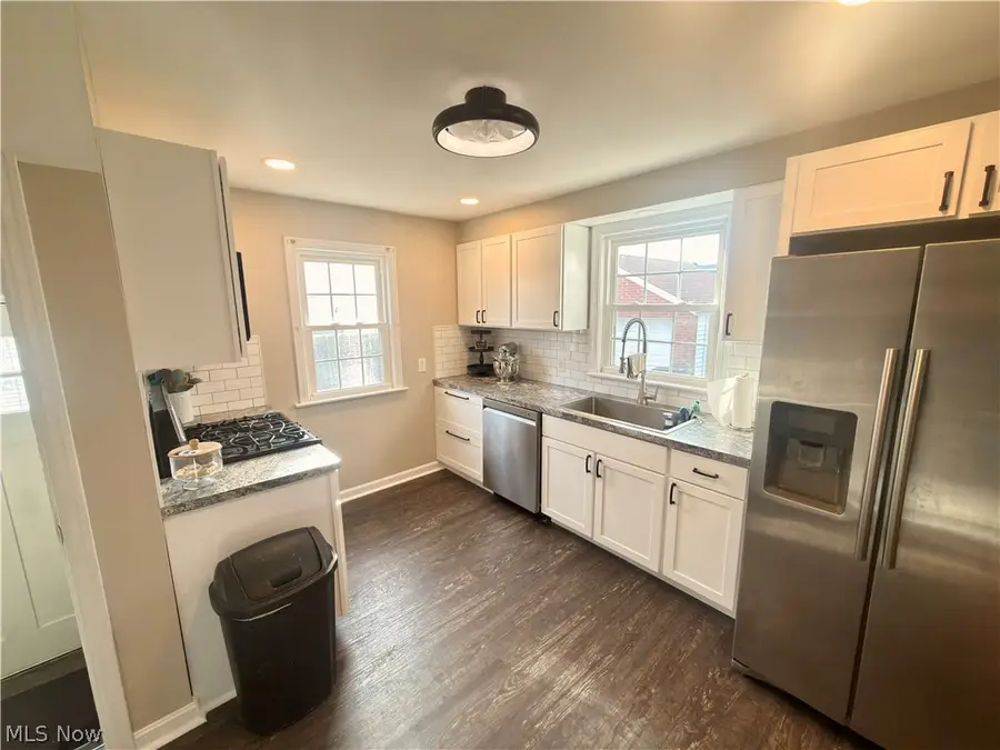 922 Milford Ne Street, Canton, OH 44714 - #3