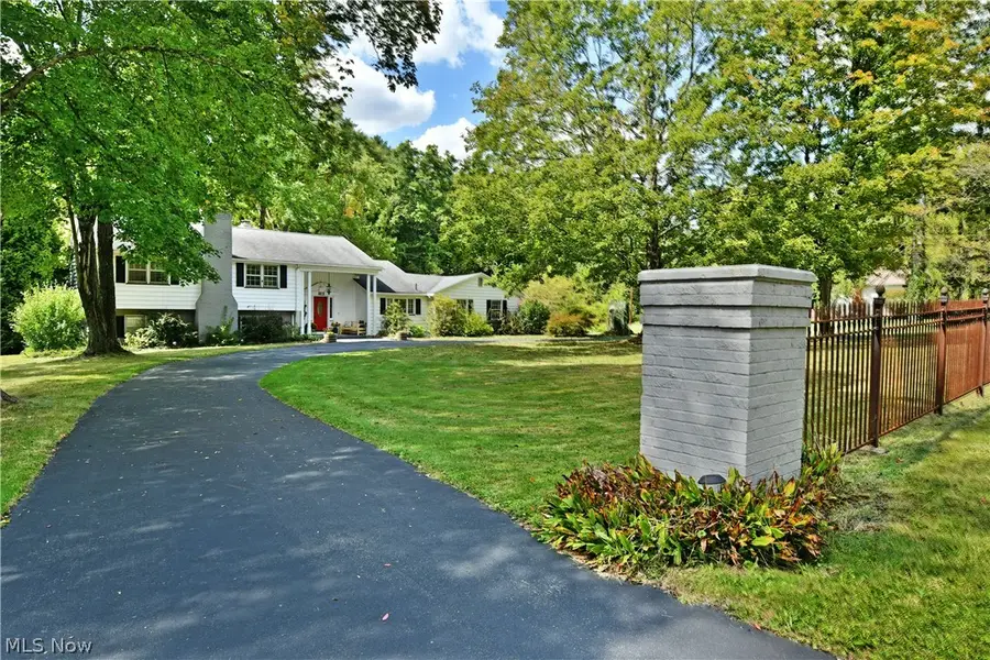 4810 Logan Way, Hubbard, OH 44425 - #2