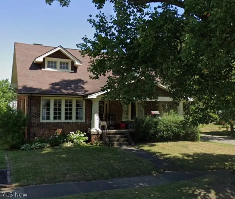 390 E College Avenue, Alliance, OH 44601 - #1