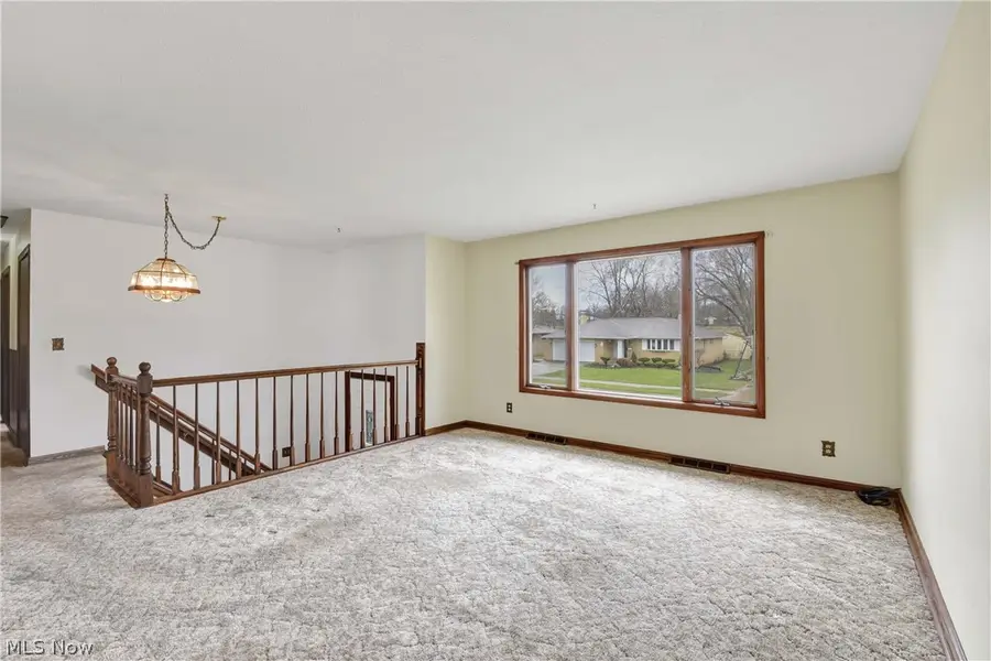 8712 Fenway Drive, Parma, OH 44129 - #3