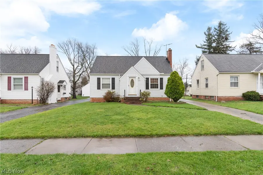 1211 Sunset Road, Mayfield Heights, OH 44124 - #2