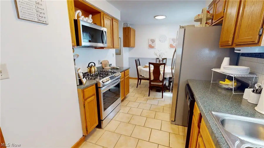 13504 Maple Leaf Drive, Garfield Heights, OH 44125 - #3