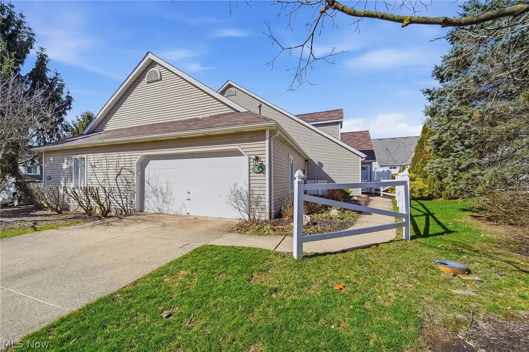 762 Hunters Trail, Akron, OH 44313 - #1