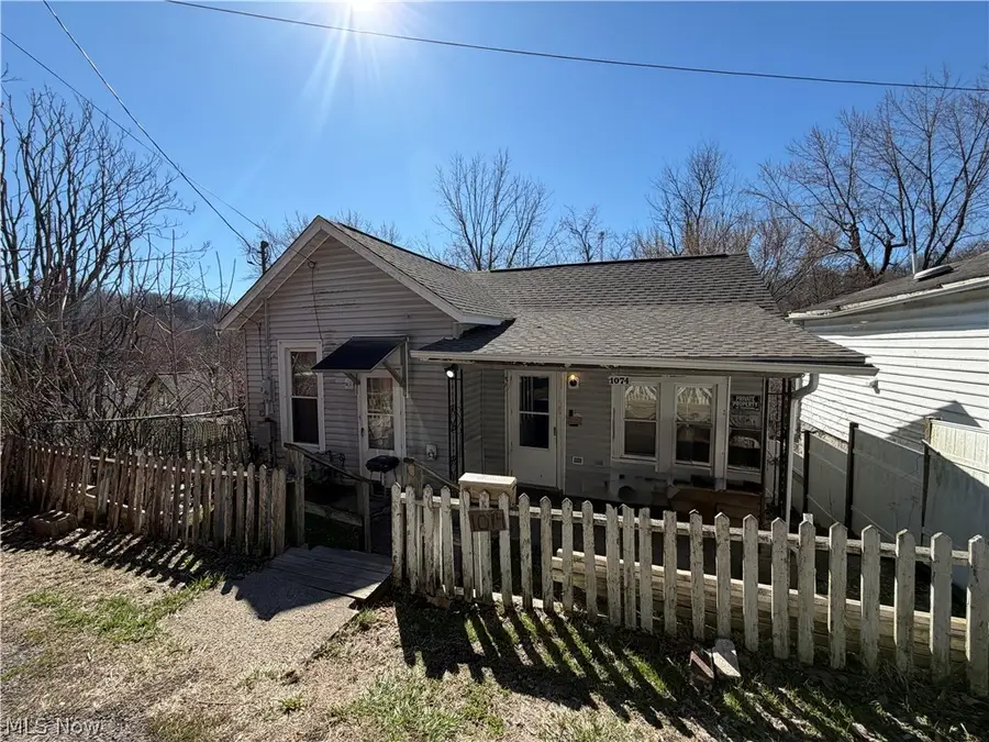 1074 Grant Street, Zanesville, OH 43701 - #3