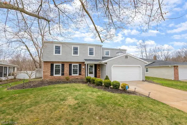 28469 Windsor Drive, North Olmsted, OH 44070