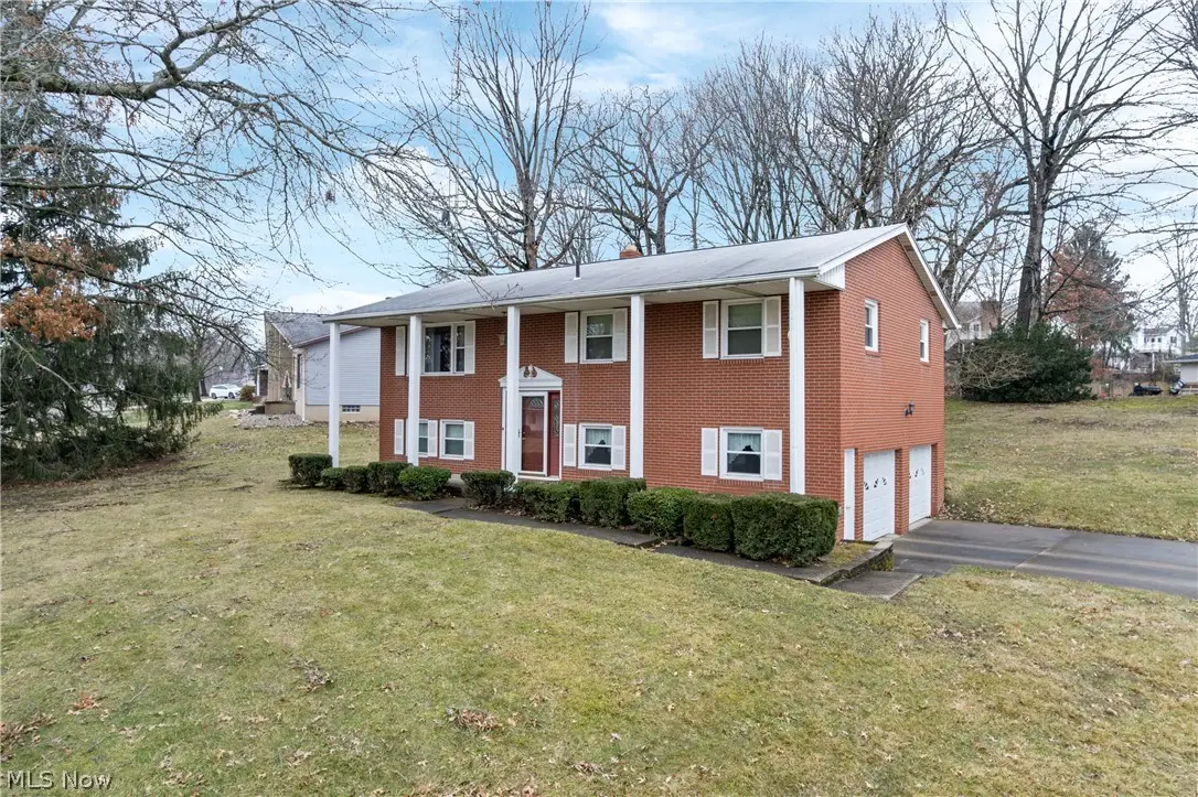 2892 Chadwick Nw Street, Massillon, OH 44646 - #1