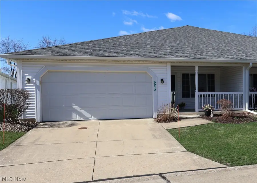 6912 Paradise Way, North Ridgeville, OH 44039 - #2