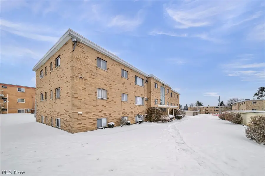 5200 Royalton Road #C-9, North Royalton, OH 44133 - #2