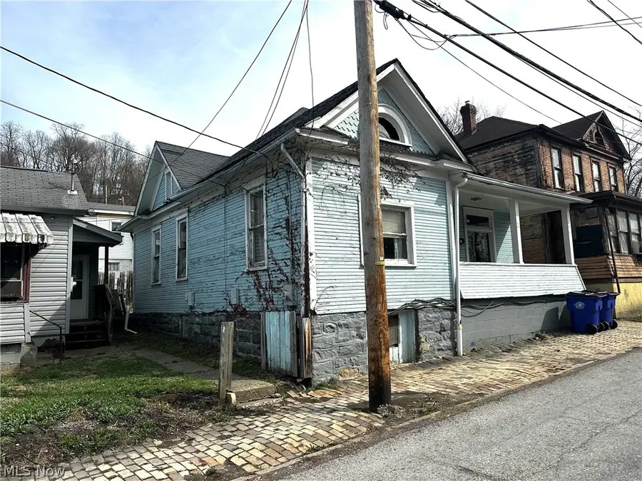 233 W Ninth Street #2, East Liverpool, OH 43920 - #3