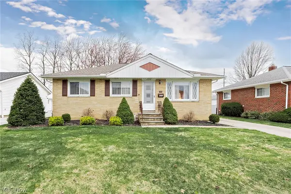 1272 Bonnie Lane, Mayfield Heights, OH 44124