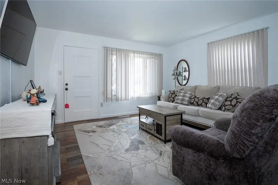 109 Greentree Lane, Weirton, WV 26062 - #2