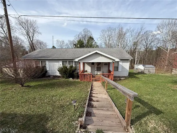 1129 Oak Grove Road, Waverly, WV 26184
