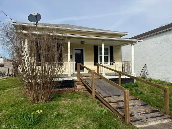 113 Creel Street, St Marys, WV 26170