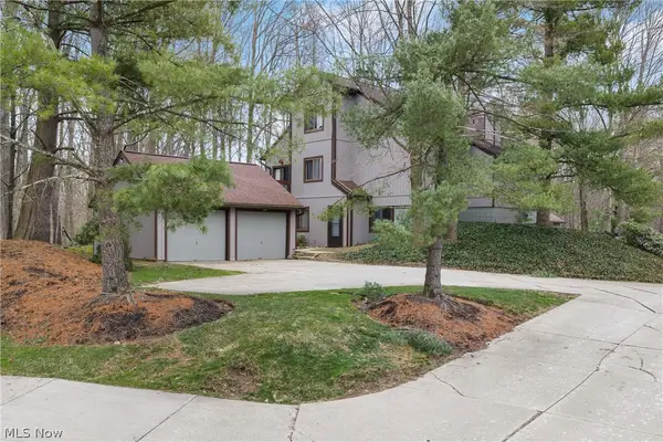 2141 Pinebrook Trail, Cuyahoga Falls, OH 44223