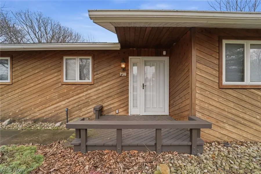 736 Lake Erie Street, Conneaut, OH 44030 - #2