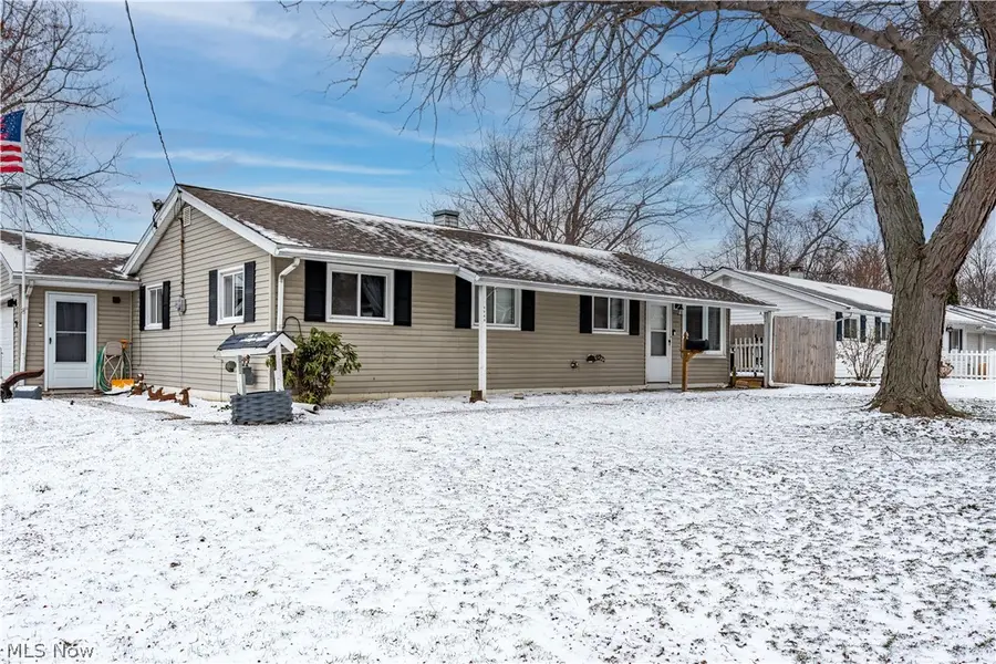 6040 Reynolds Road, Mentor On The Lake, OH 44060 - #2