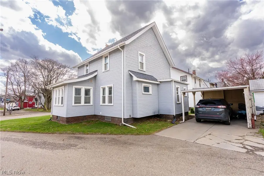 1421 Ferndale Nw Road, Canton, OH 44709 - #3