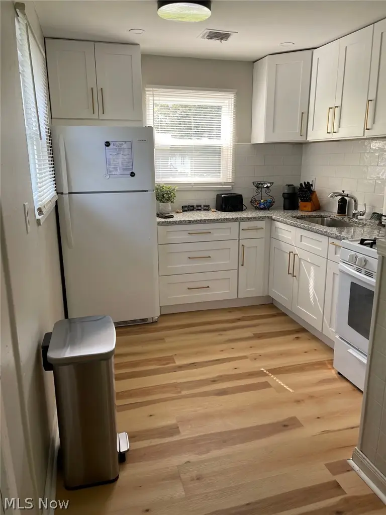 396 Niagara Road, Vermilion, OH 44089 - #3