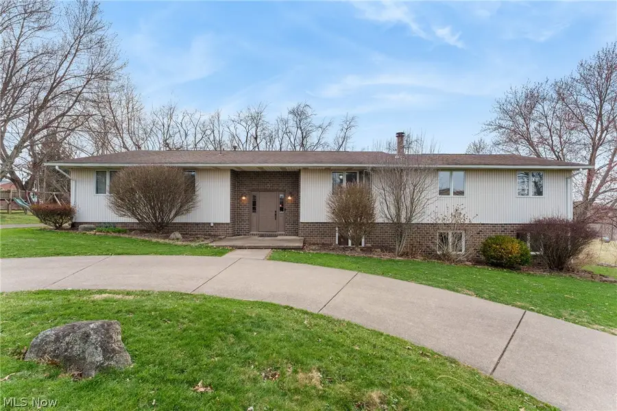 901 N Marion Avenue, Louisville, OH 44641 - #2