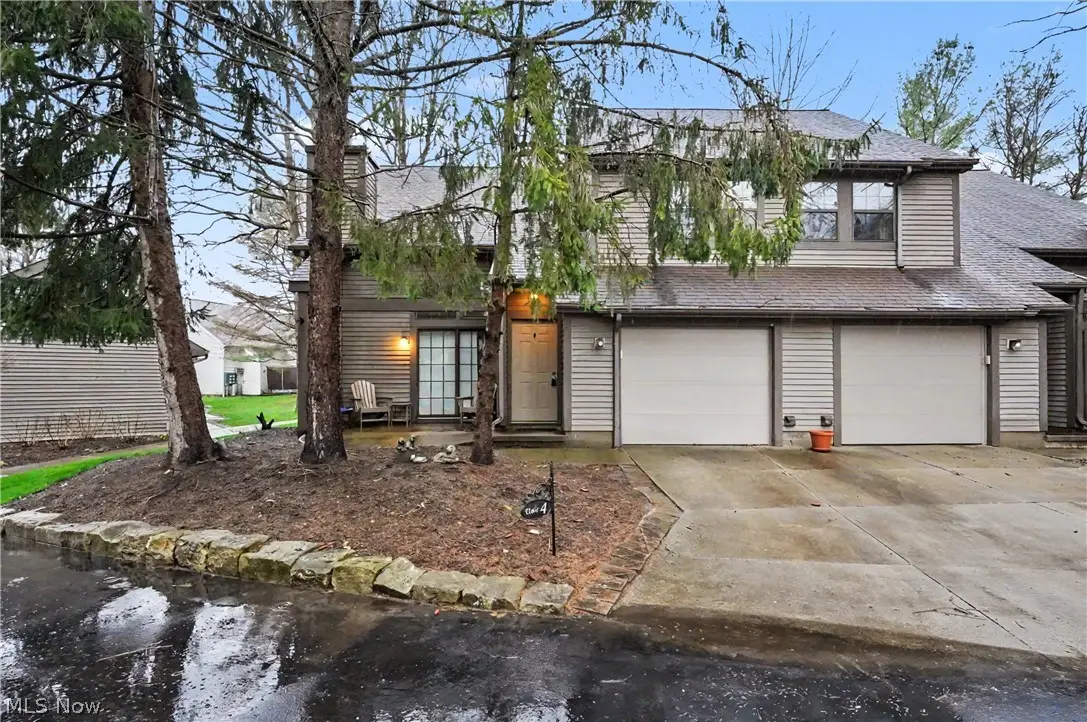 1323 Red Tail Hawk Court #4, Youngstown, OH 44512 - #1