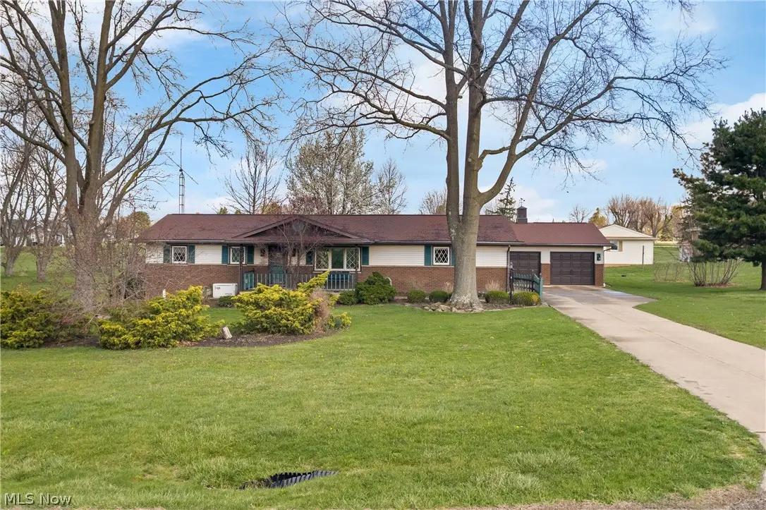 7451 Hahn Street, Louisville, OH 44641 - #1