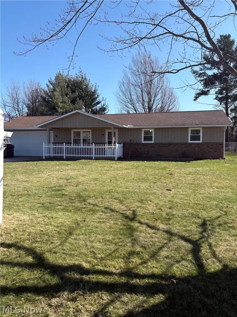 6611 Rosedale Drive, Amherst, OH 44001 - #1