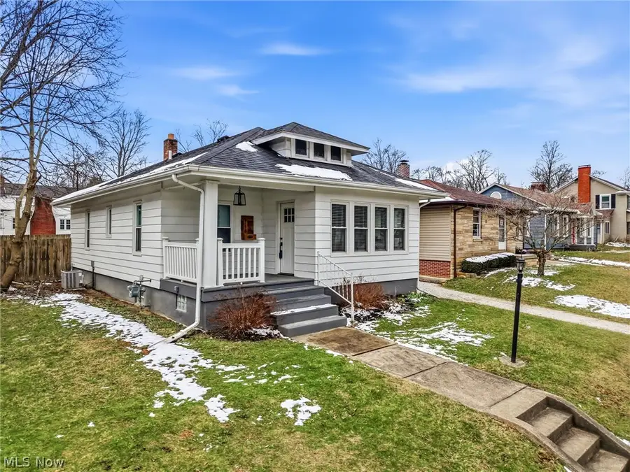 1156 Parkside Drive, Alliance, OH 44601 - #2