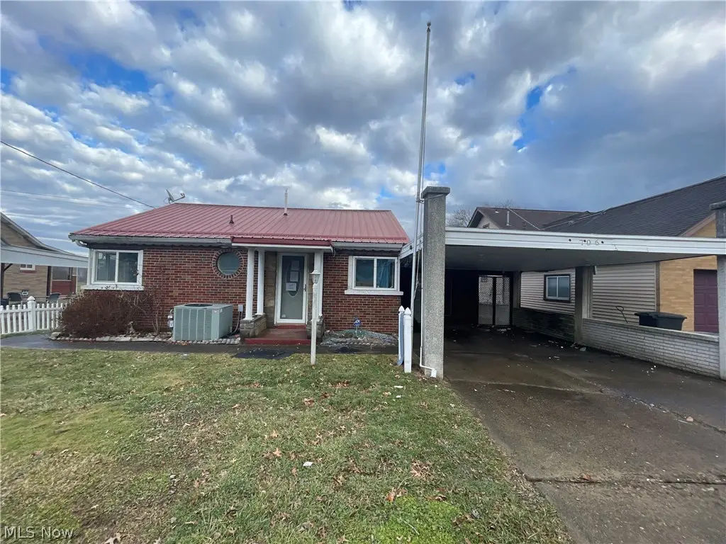 706 Vine Street, Tiltonsville, OH 43963 - #1
