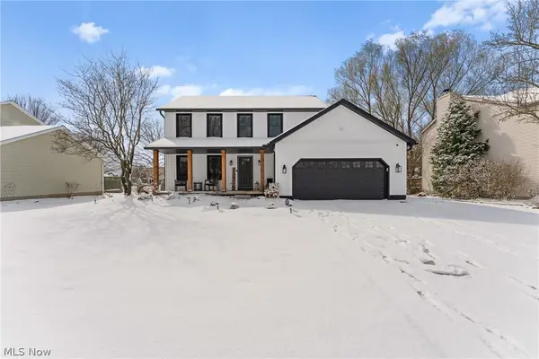 681 Oakcrest Drive, Wadsworth, OH 44281