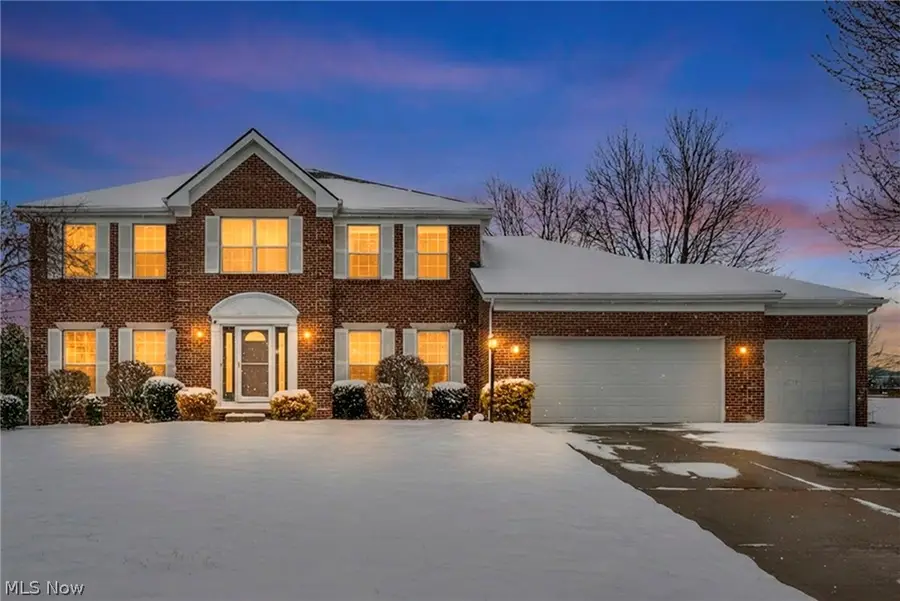 1273 Muchney Circle, Akron, OH 44312 - #2