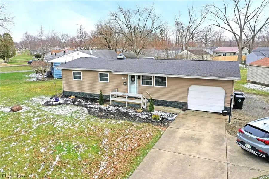 2401 Stewart Nw Drive, Warren, OH 44485 - #3