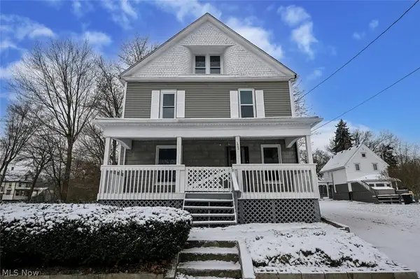 1060 Yale Street, Akron, OH 44301