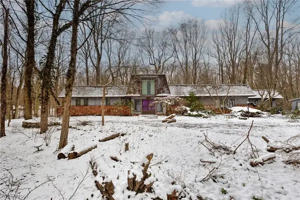 50 Redfern Drive, Youngstown, OH 44505