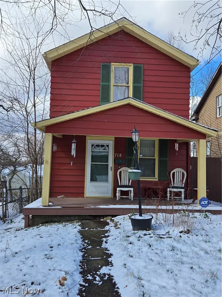 718 Eastland Avenue, Akron, OH 44305 - #3