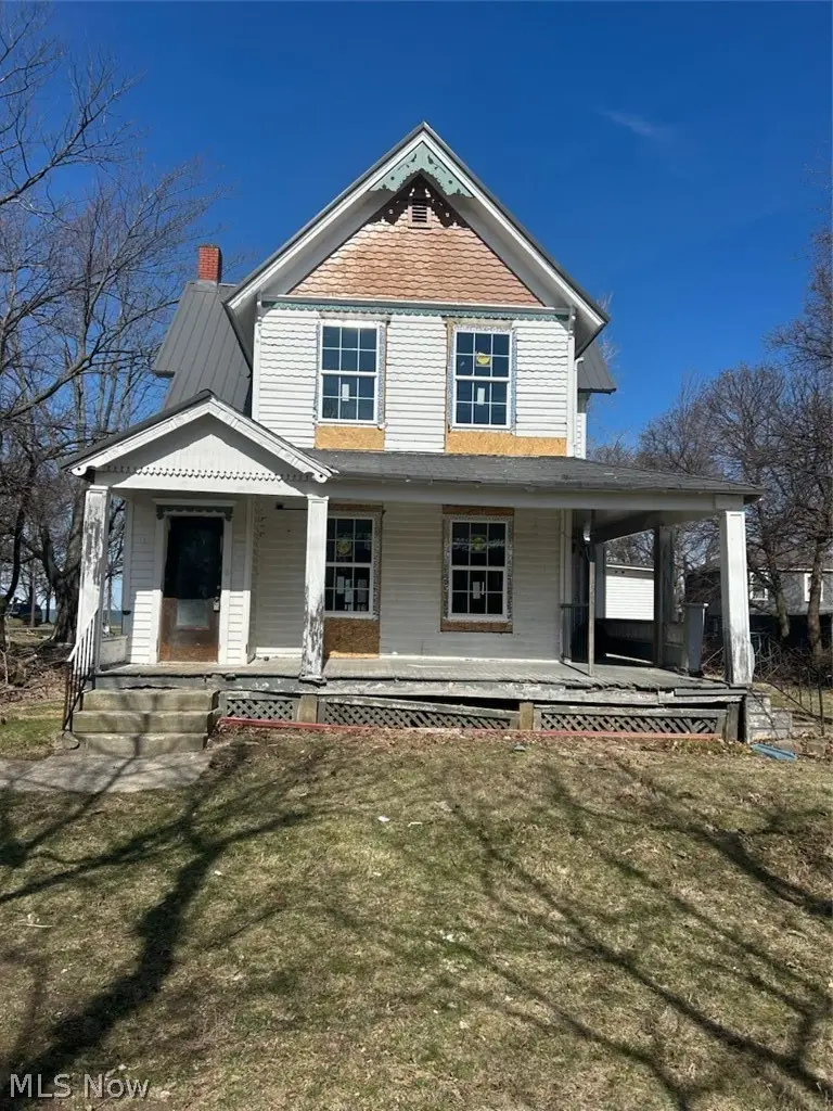 2912 W Erie Avenue, Lorain, OH 44053 - #1