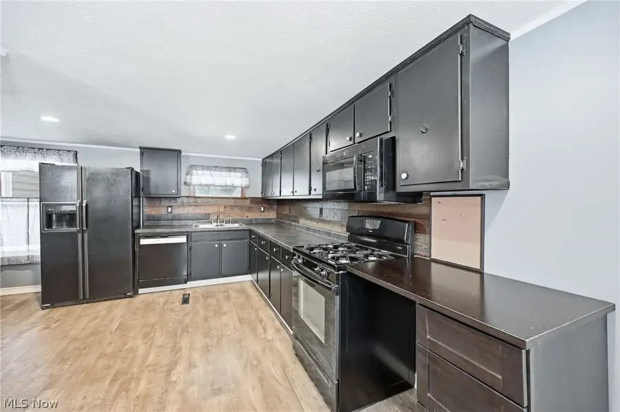 4136 State Route 7, Burghill, OH 44404 - #2