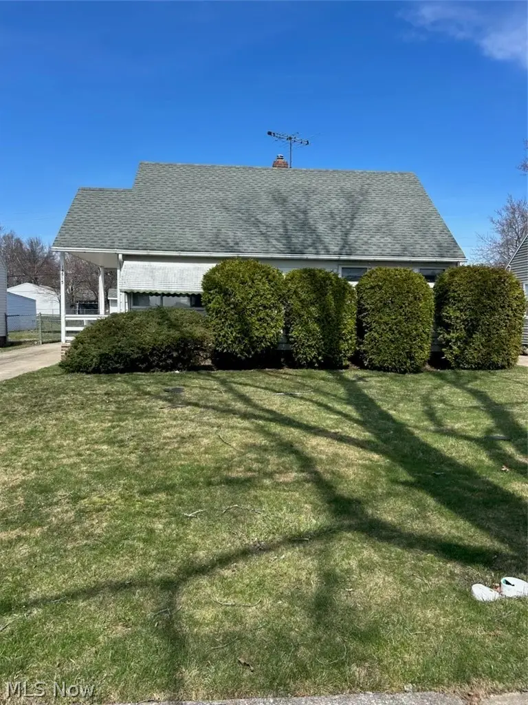 15513 Walvern Boulevard, Maple Heights, OH 44137 - #1