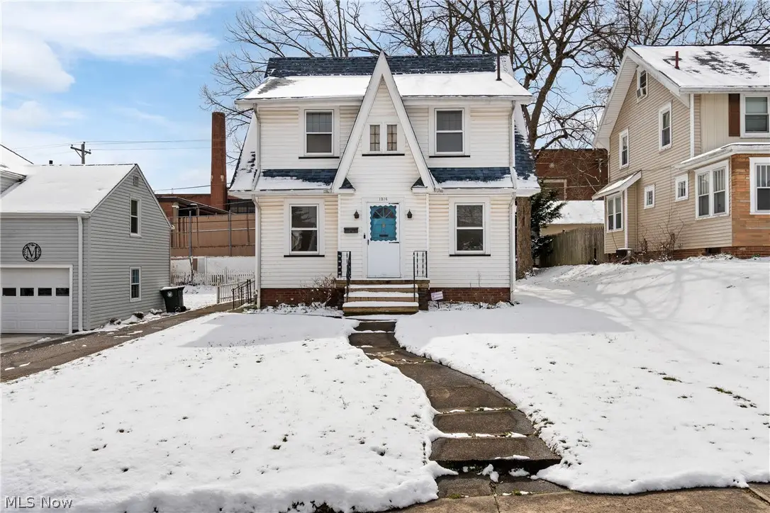1316 22nd Ne Street, Canton, OH 44714 - #1
