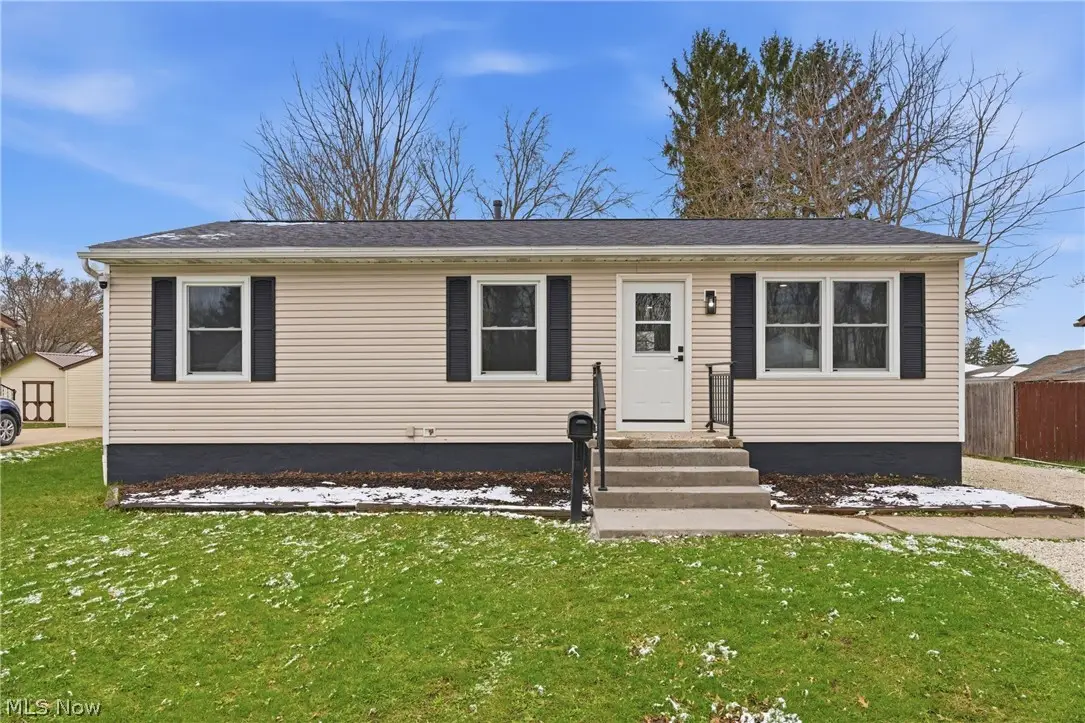 176 Grace Avenue, Barberton, OH 44203 - #1