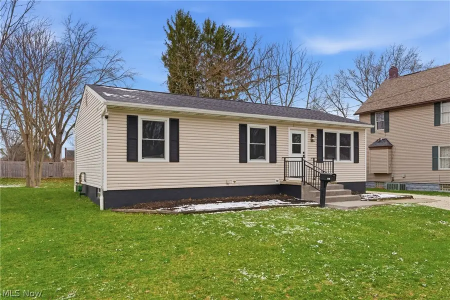 176 Grace Avenue, Barberton, OH 44203 - #2