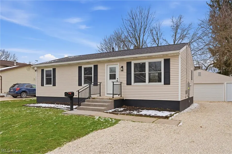 176 Grace Avenue, Barberton, OH 44203 - #3