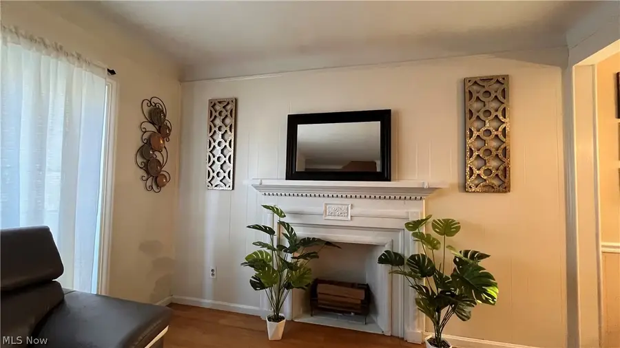 1766 Longwood Drive, Mayfield Heights, OH 44124 - #3